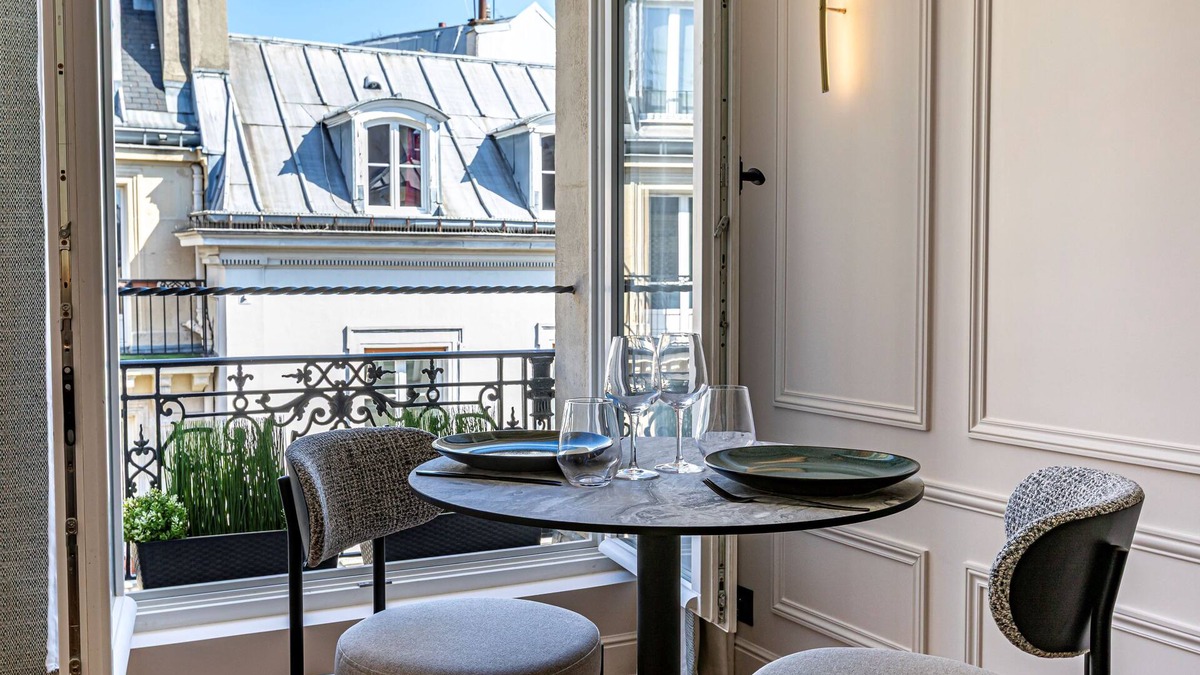 Quartier de Rochechouart Apartment | Villa SoPi Appart'Hotel by Patrick Hayat