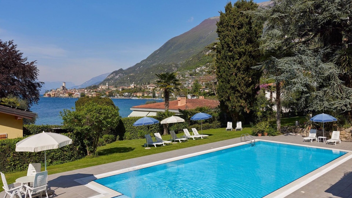 Malcesine Apartment | Villa Sopri - directly on the lake, with beautiful garden and pool CIN IT023045B4Y9EMQA9O