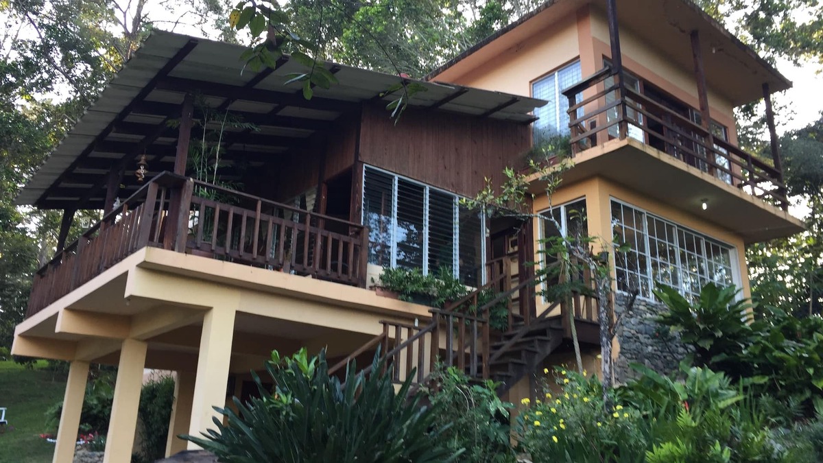 Jarabacoa Villa | Villa Sosa is located 8 min from Jarabacoa town, shops, markets, restaurant.