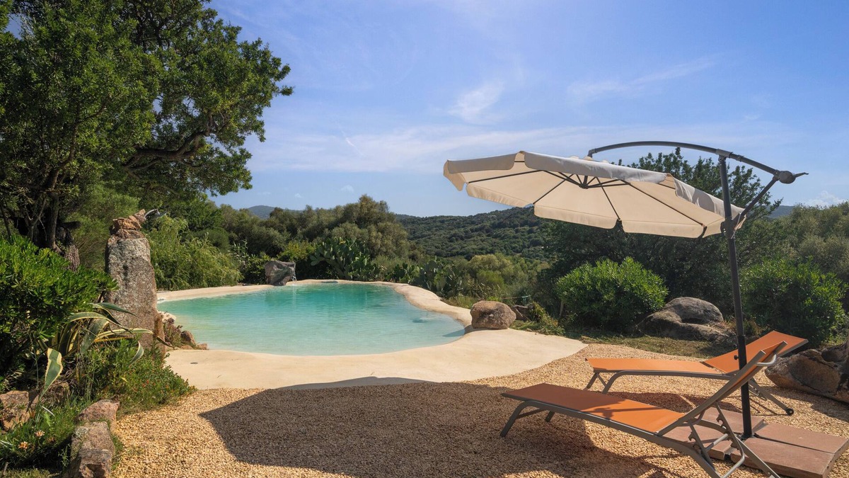 Sa Castangia Villa | Villa "Stazzu La Piredda" with Garden & Wi-Fi