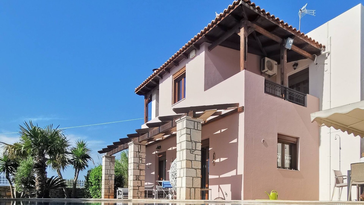 Roumeli Villa | Villa Steki with private pool and only 3km to the sea
