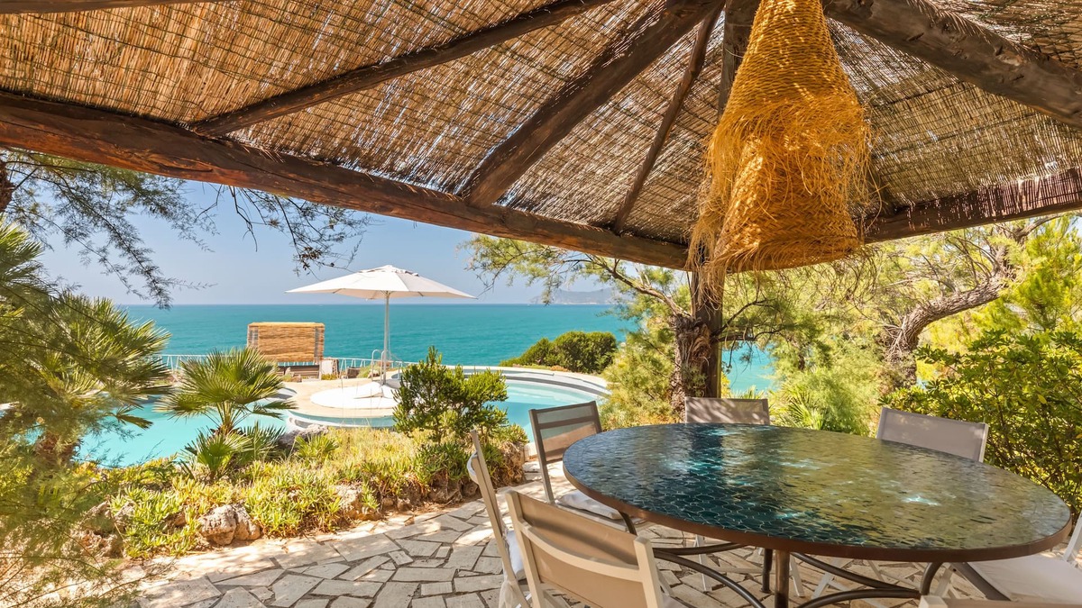 Ansedonia Villa | Villa Storica con Piscina e Accesso al Mare