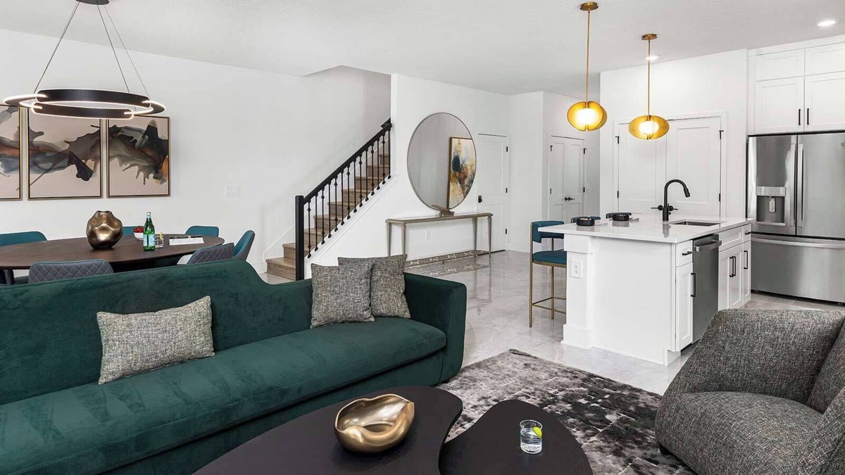 Florida Center House | Villa Stupendous | Grand Home w/Chic Decor, Luxe BRs & Huge LR/DR, Near Airport