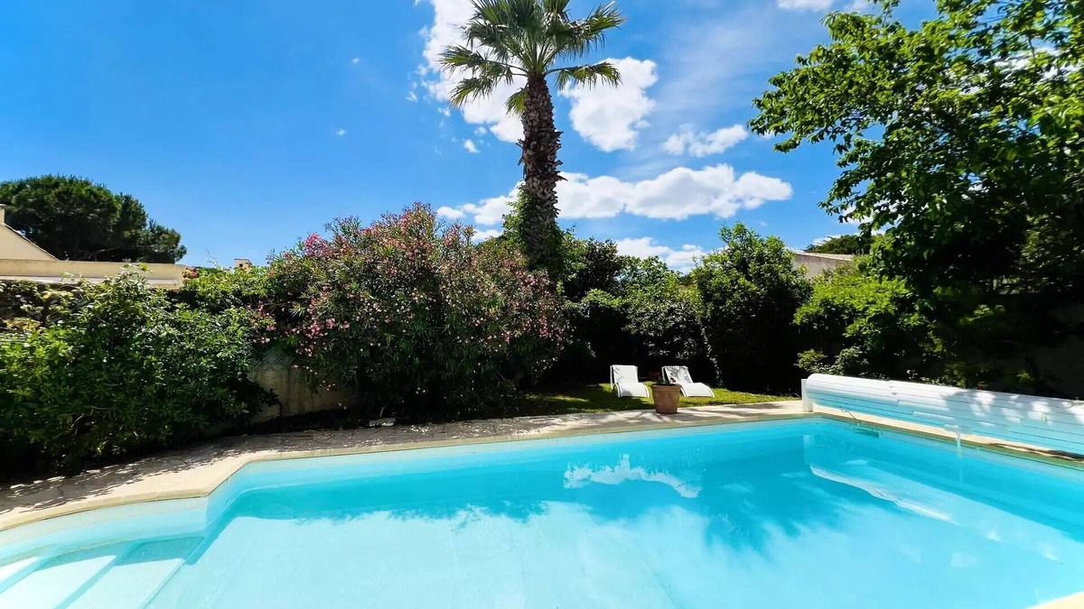 La Grande-Motte Villa | Villa Sunflower - Houses & Villas for 8 People