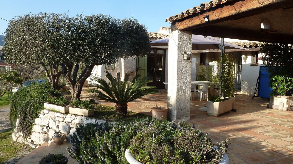 La Gaude House | villa swimming pool 3 rooms near sea with calm cleared view