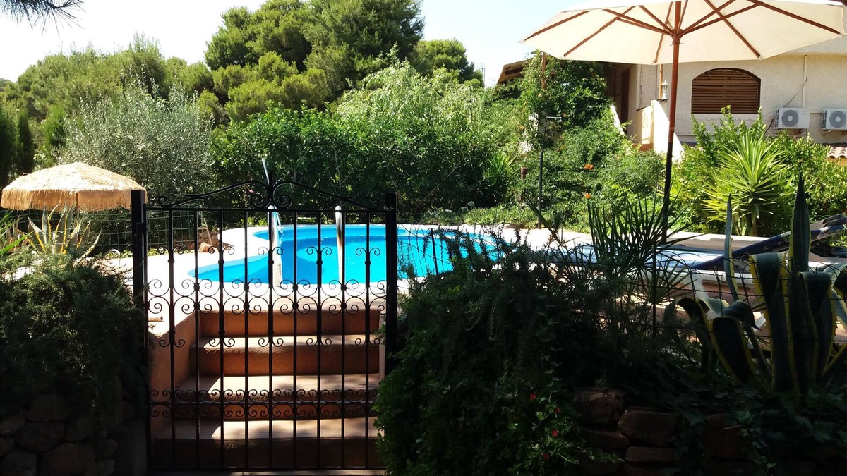 Albalat dels Tarongers Villa | "Villa-Teremok", Valencia, groups up to 16 or 17-30 people.