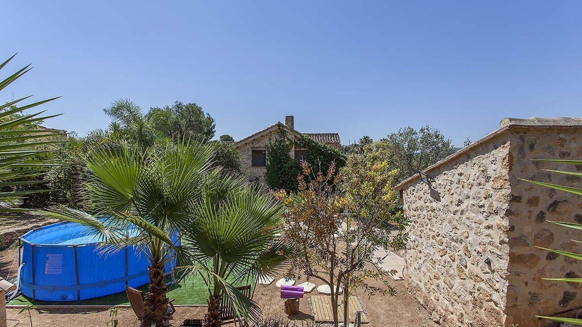 Pedralba Apartment | VILLA TAMARIT (Detached house, garden and swimming pool, up to 12 people)