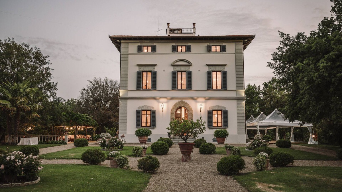 Cavriglia Villa | Villa Teresa Heart of Tuscany Chianti area Large garden Panoramic luxury pool AC