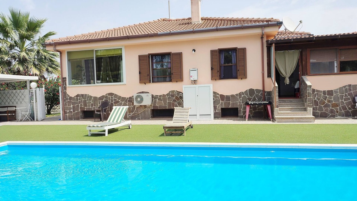 Alghero Villa | VILLA TERMA with PRIVATE POOL, GARDEN AND PLAY AREA - FREE WiFi!