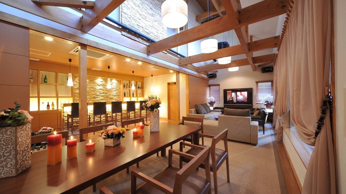 Maebashi House | Villa Terrace 01 Building The largest party space/Maebashi Gunma