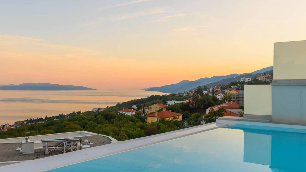 Pobri Villa | Villa The Boat for 6+2 near Opatija with sea view & infinity pool at balcony