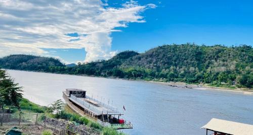 Luang Prabang Bed & Breakfast | Villa Thida Mekong Riverside