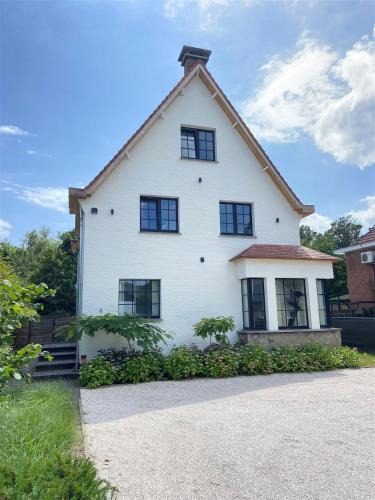 Rumst Bed & Breakfast | Villa Tibur - Near Boom & Rumst