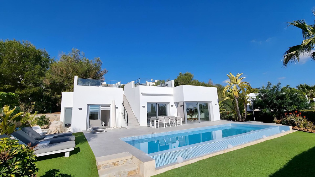 Lo Rufete Villa | Villa 'Tipuana 7' with Sea View, Wi-Fi and Air Conditioning