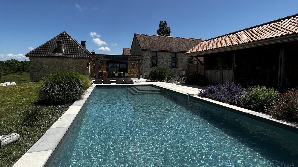 Saint-Amand-de-Coly Villa | Villa "Un Grand Paradis Dans Le Périgord" with Private Heated Pool, 2 Private Terraces & Wi-Fi