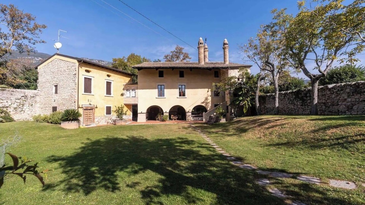 Caprino Veronese House | Villa Veneta in the country side of Verona, five minutes from the Lake of Garda