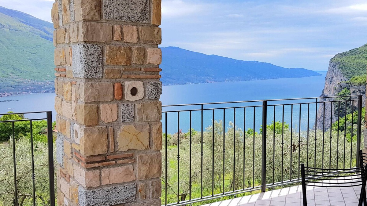 Arias Apartment | Villa Vagne 2 Holideal Lake View Apartment