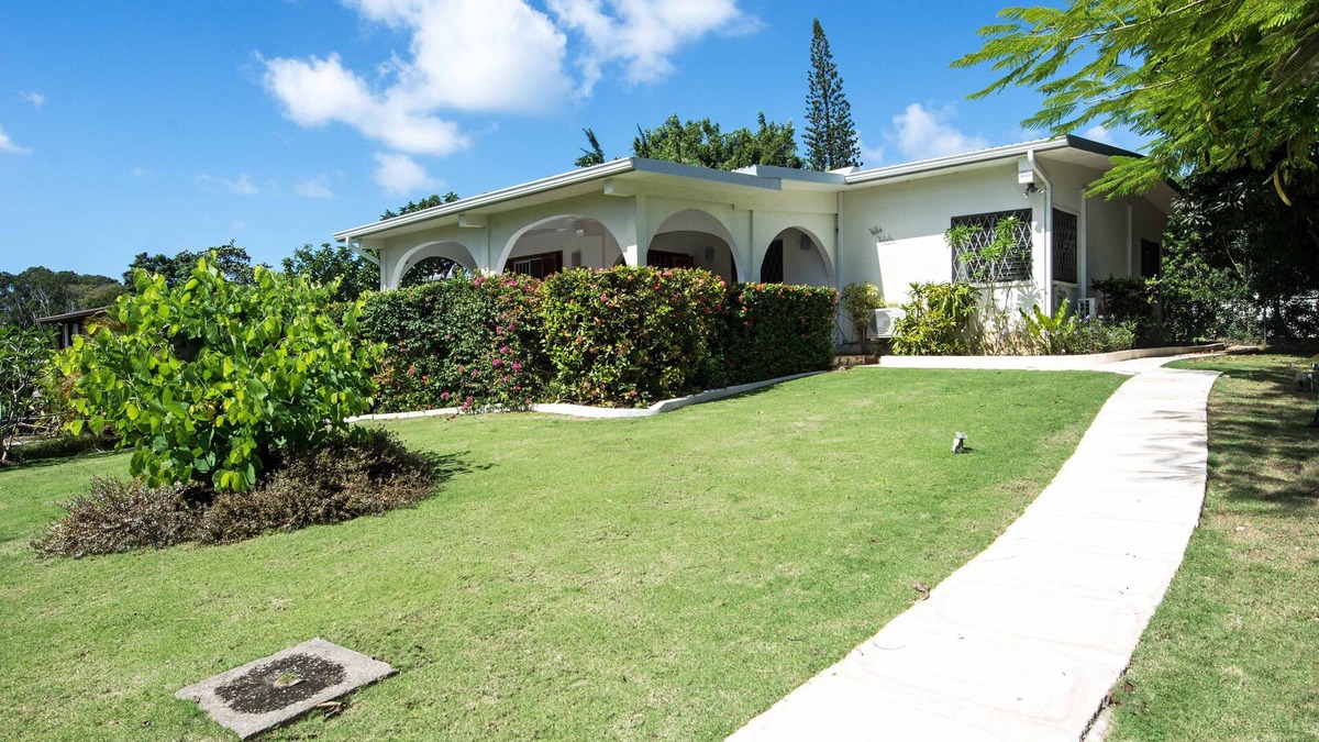 Sunset Crest House | Villa Valeda on the hill
