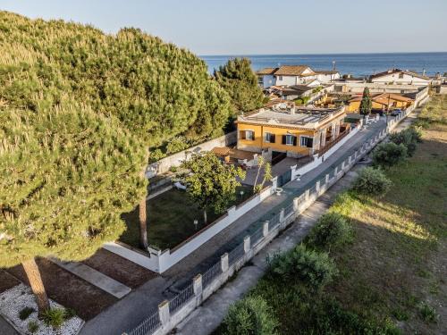 Latina Lido Villa | 'Villa Venere Superior' 50mt Sea-Free Parking-Garden