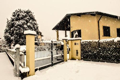 Uggiate Trevano Apartment | villa verde bed and breakfast