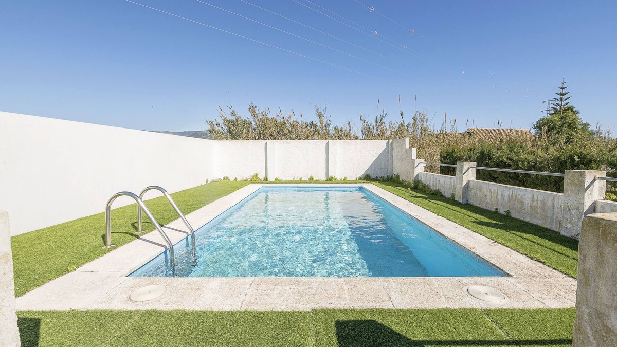 Tarifa Villa | VILLA VERDE - Villa with private pool next to Los Lances beach