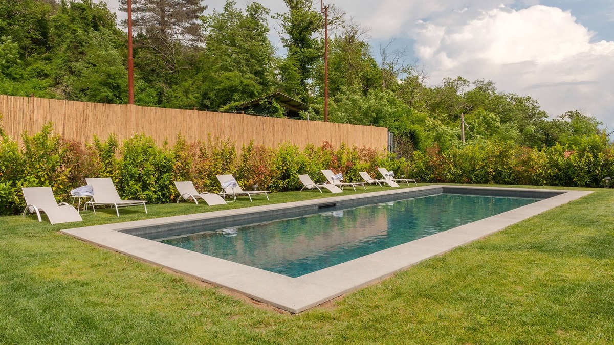 Tresana House | VILLA VIOLA 10Pax Large Pool A/C, BBQ, Private Chef, Wine tasting, near 5 Terre