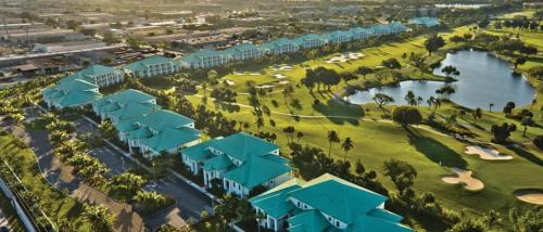 Doral House | Villa Vista-2 Story w 3Bdrms & Golf View