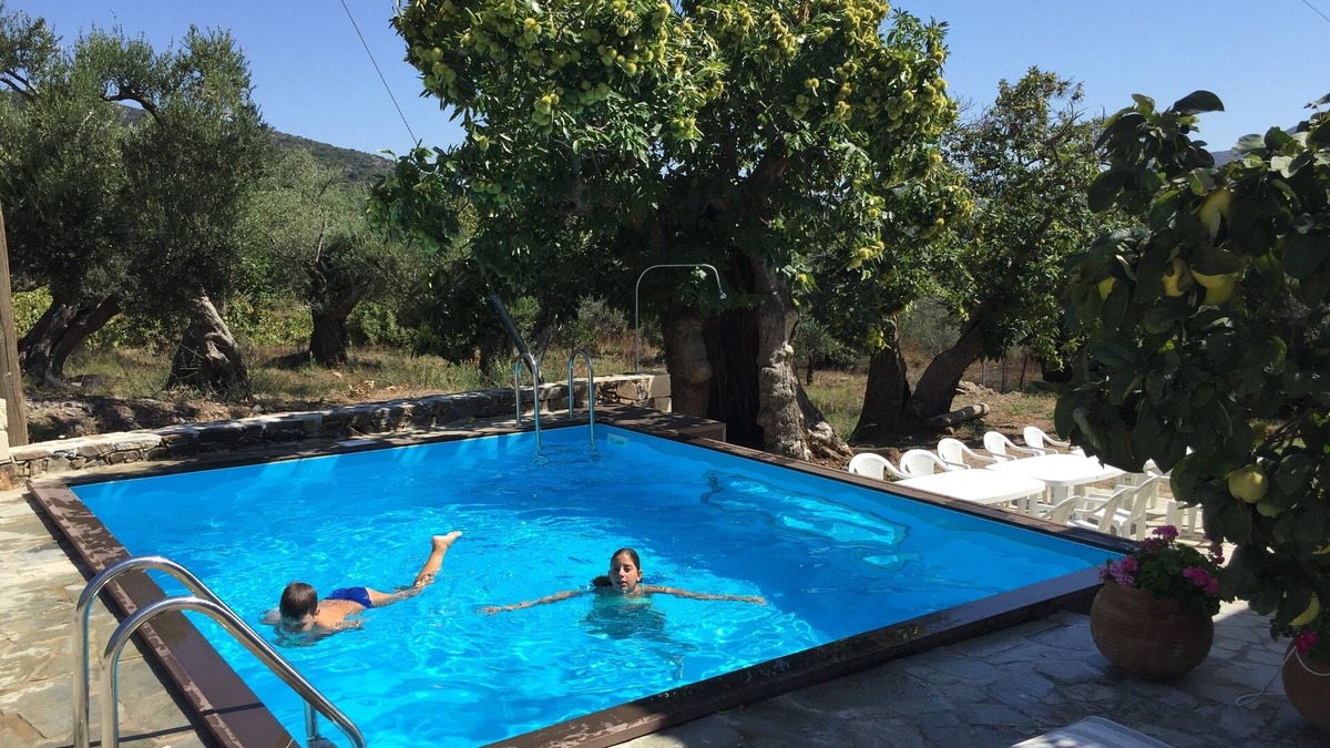 Milia Villa | Villa Vlatos- Luxury Venetian style villa with private pool !