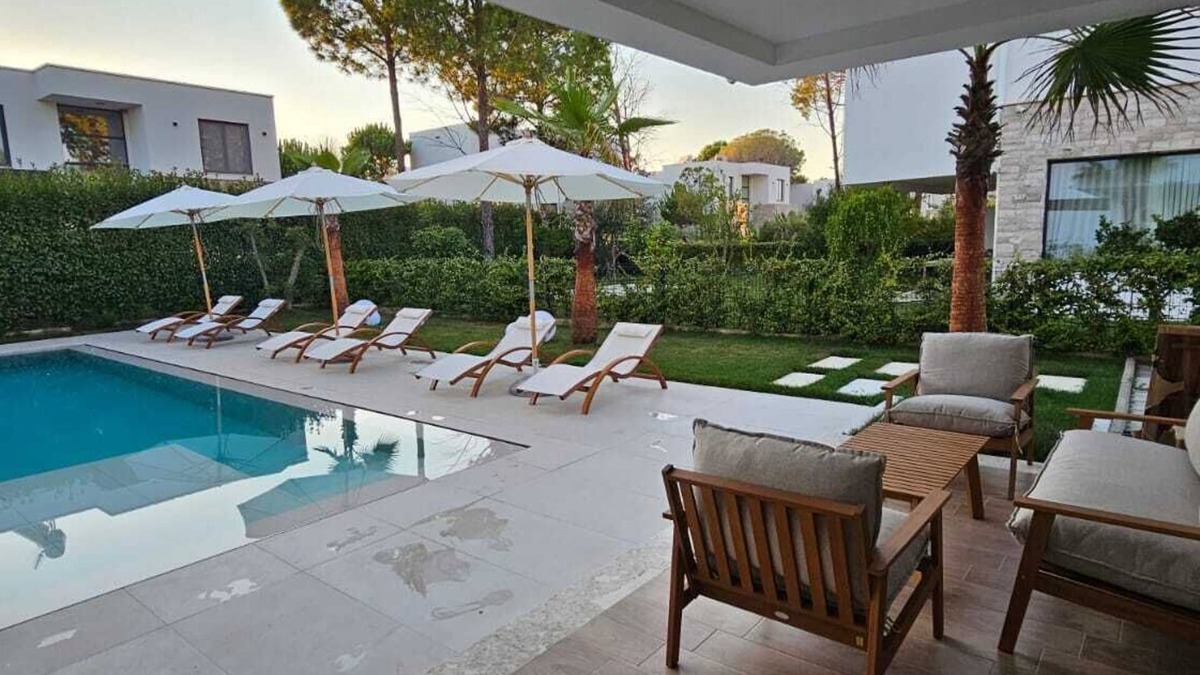 Qerek Villa | Villa with Private Pool San Pietro by Melia