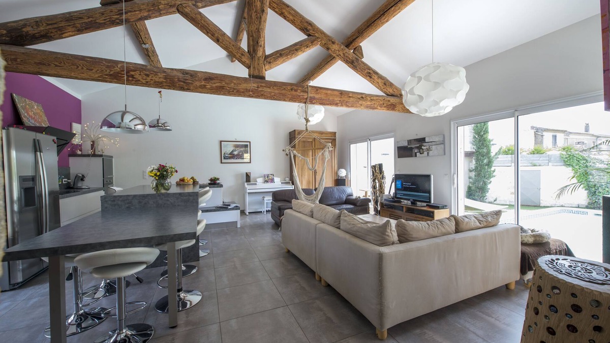 Saint-Laurent-d'Aigouze Villa | Villa with 4 bedrooms and private pool,