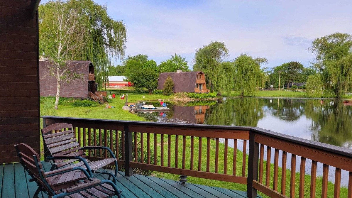 Bangor Villa | Villa West on Willow Pond
