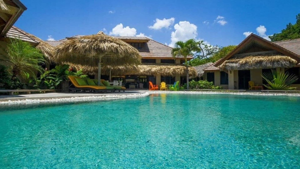 Cabarete Villa | Villa Wind Song - Luxurious Ocean Front Family Villa with private pool
