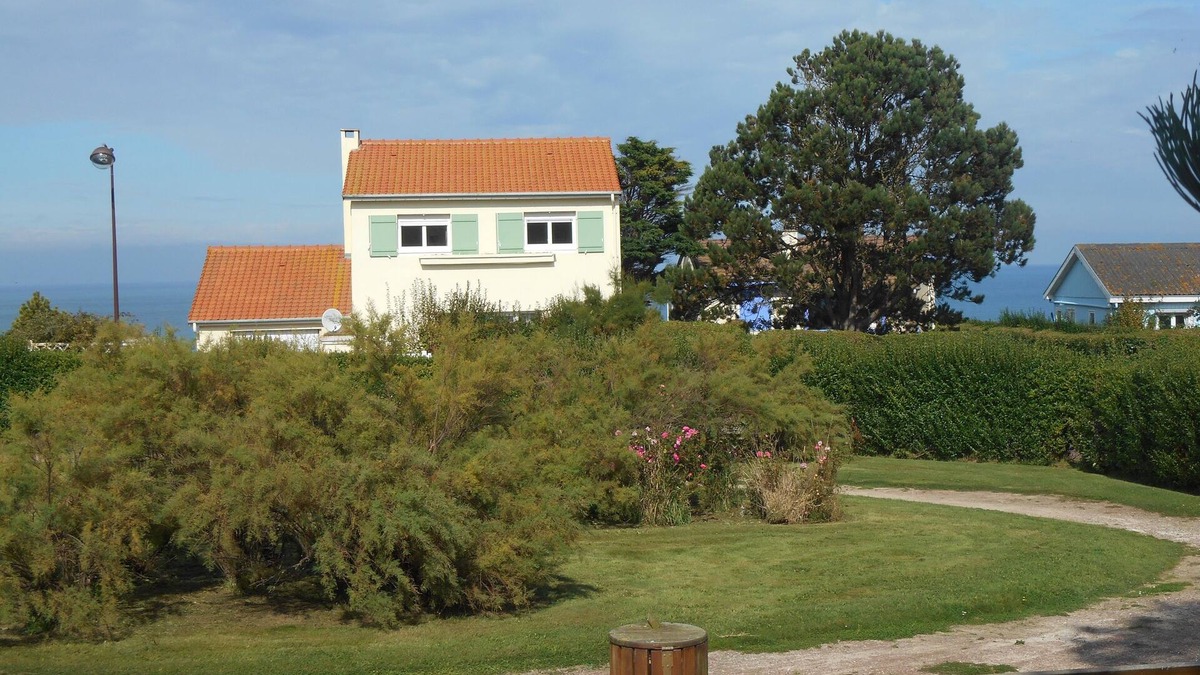 Quiberville Villa | Villa with breathtaking sea views, in a tourist area