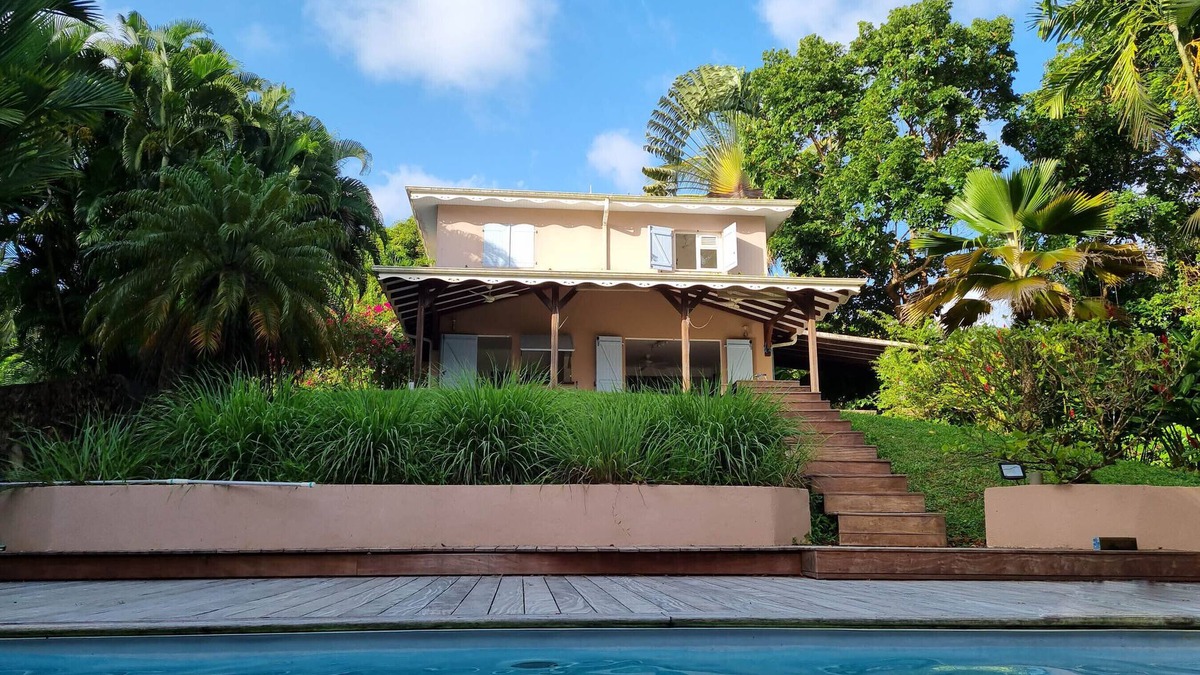 Riviere-Salee Villa | Villa with exceptional view of tropical garden!