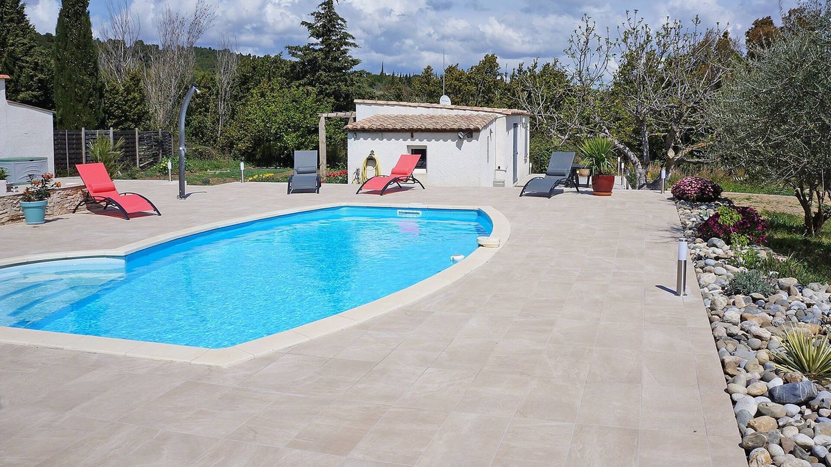 Lezignan-Corbieres Villa | Villa with pool in Lézignan-Corbières