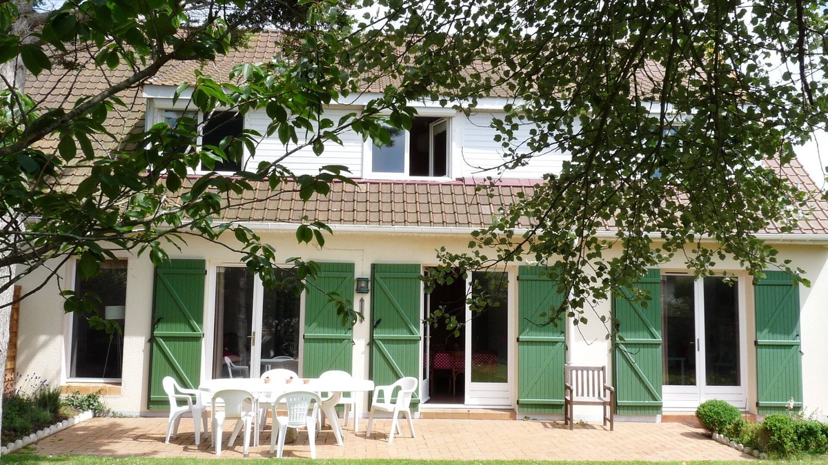 Hardelot-Plage Villa | Villa with enclosed garden, in the center, beach at 300m