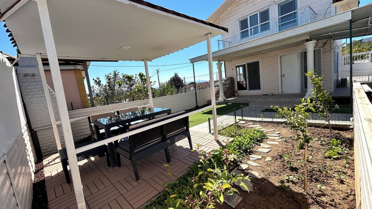 Karaoz Villa | Villa with Garden 5 min to Airport , 10 min to Optimum