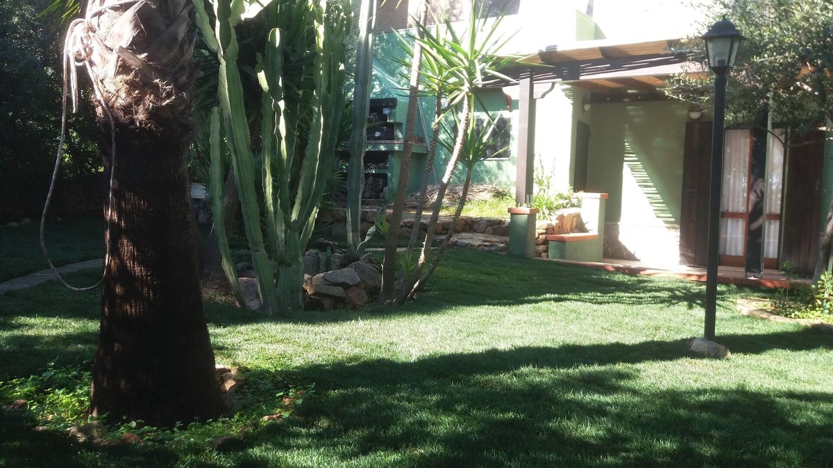 Villaggio Mandorli Villa | Villa with garden near Campus beach