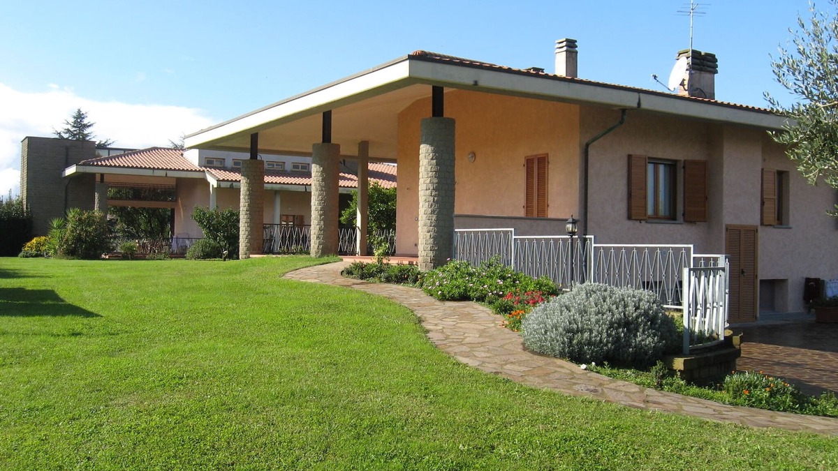 Lake Bracciano Villa | Villa with garden near Lake Bracciano, 30 km from Rome