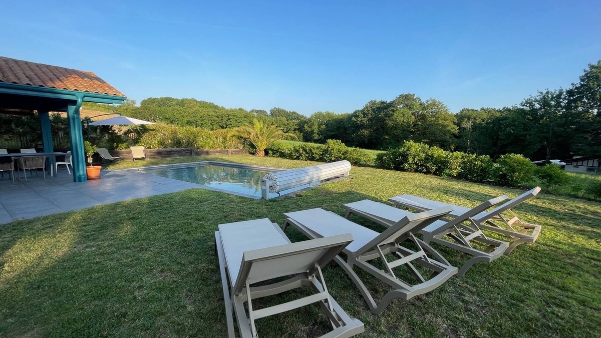 Arcangues House | Villa with heated pool, sea, mountains, golf