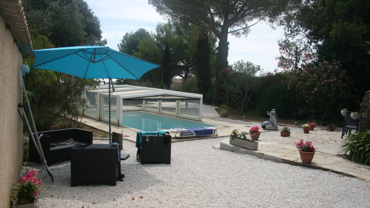 Servian Villa | Villa with HEATED SWIMMING POOL