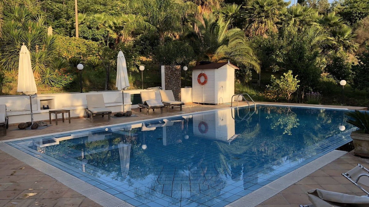 Calatafimi Villa | Villa with private pool in large private land near Segesta Temple