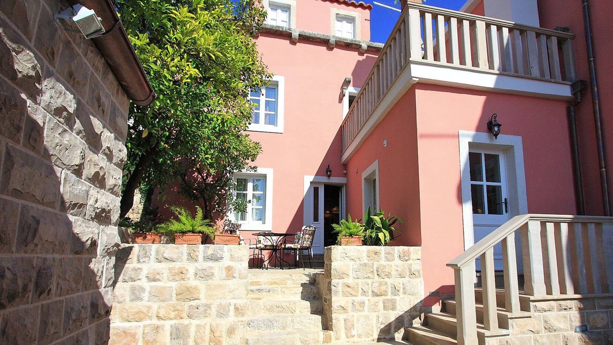 Cavtat Old Town Villa | Villa with Its Privileged Position In The Historical Center Of Cavtat.