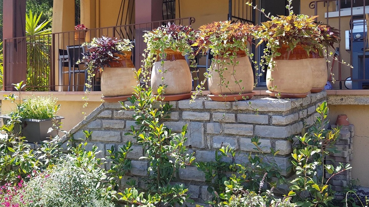 Gailhan Villa | Villa with large terrace, 40 minutes from the beaches and Parc des Cévennes