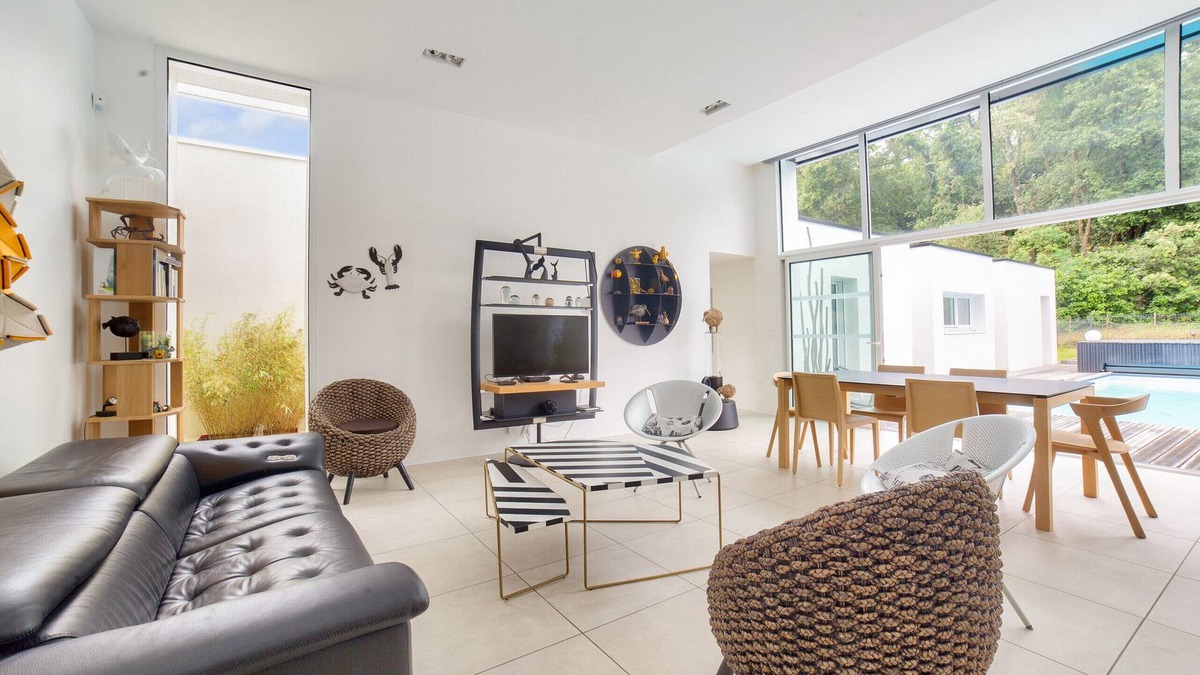 Longeville-sur-Mer Villa | Villa with pool - 500m from Rampillon beach