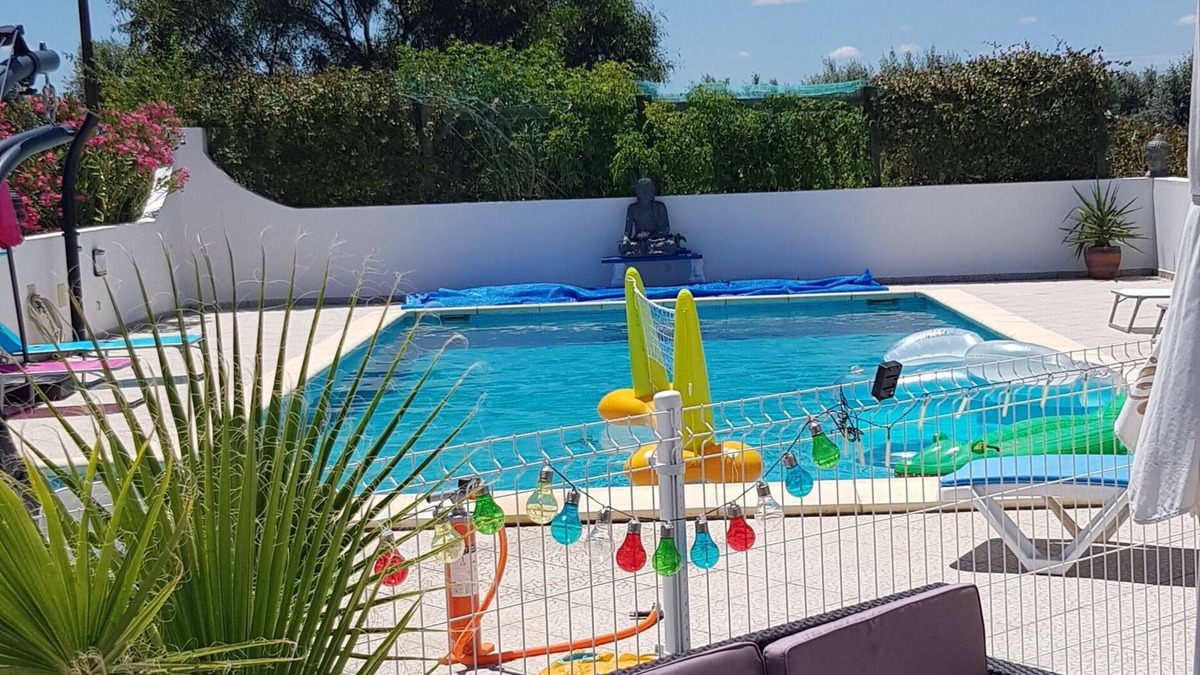 Aldeia dos Palheiros Villa | Villa with pool in the Ourique region sleeps 9 4 bedrooms