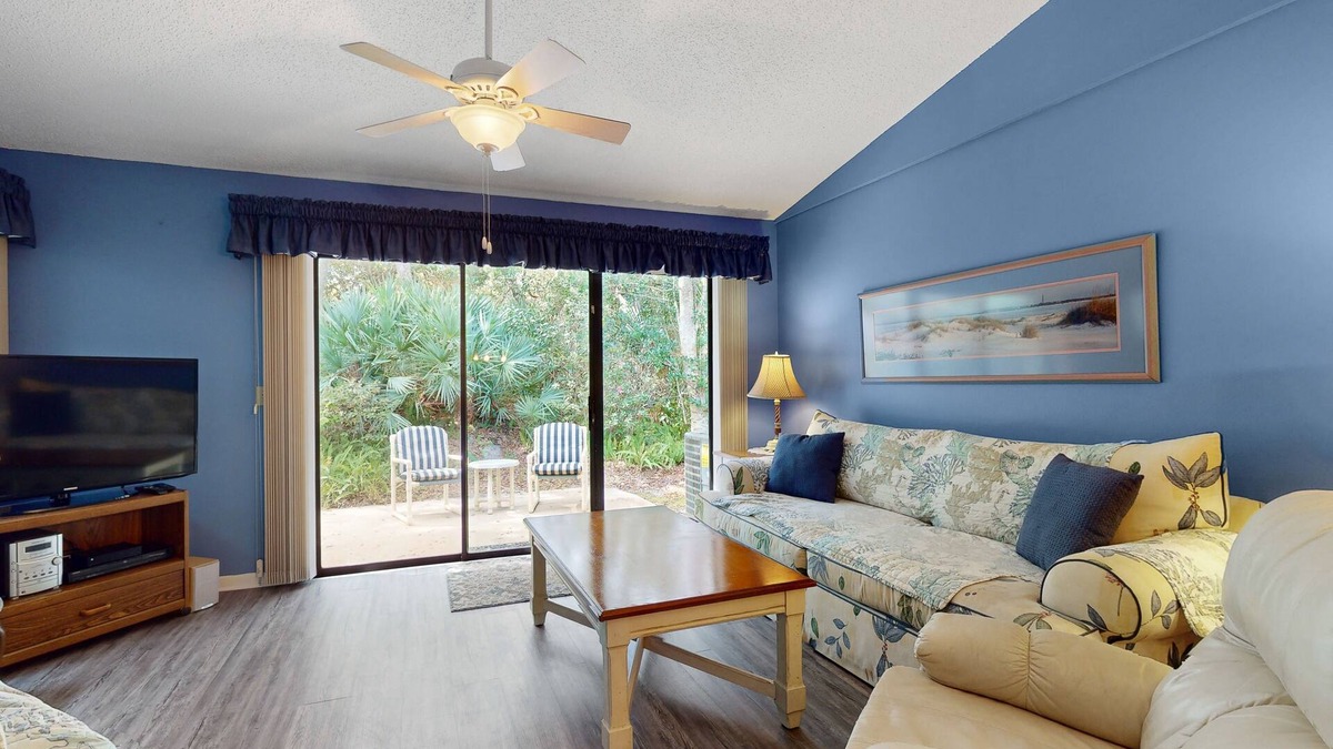 New Smyrna Beach Villa | Villa with Patio & Shared Pools, Sauna, Tennis & Gym - One Block to Beach, Dogs OK