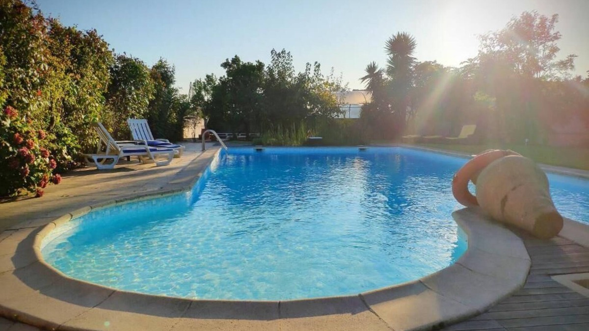 Esposende Villa | Villa with pool 5min from OFIR beach close to shops and restaurants