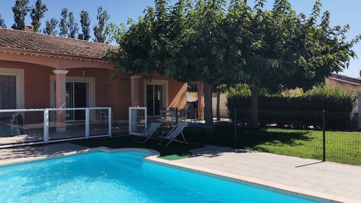 Vedene Villa | Villa with pool and garden in provence