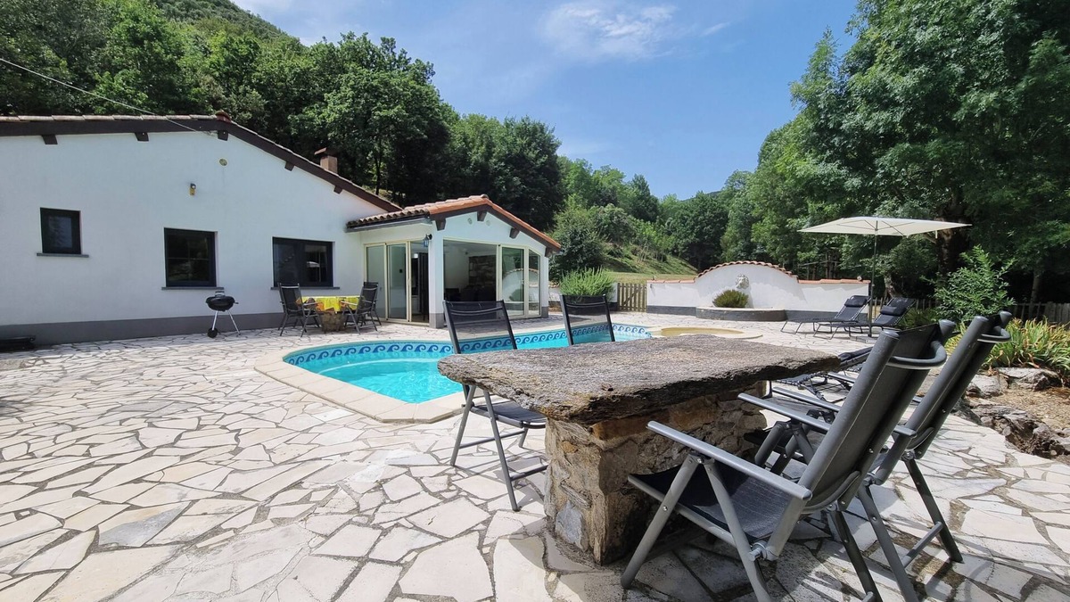 Boisset Villa | Villa with pool and plenty of peace and quiet